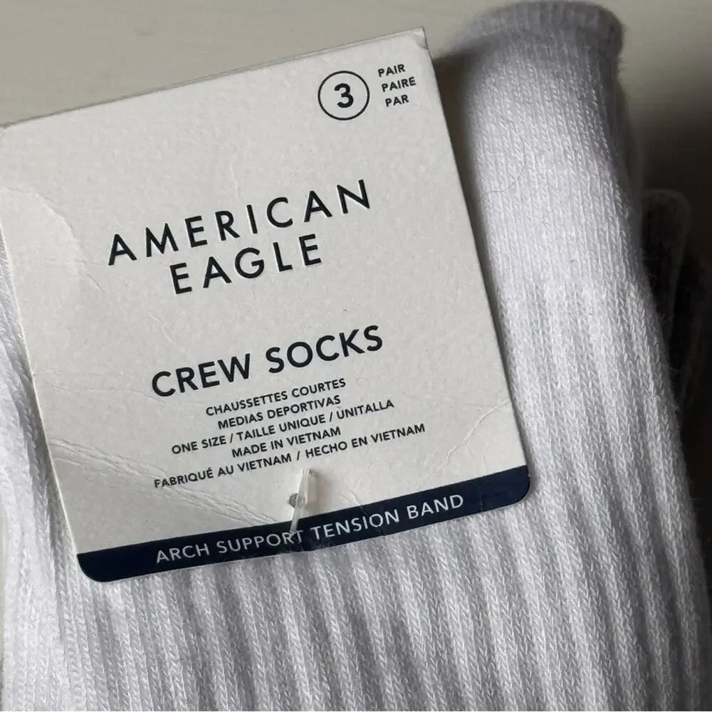 American Eagle Outfitters Two Pack  Casual Socks White and Gray Striped NWT